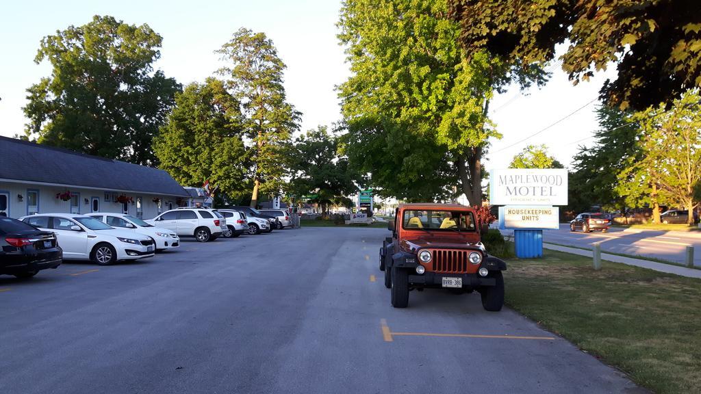 The Maplewood Motel ポート・エルジン エクステリア 写真