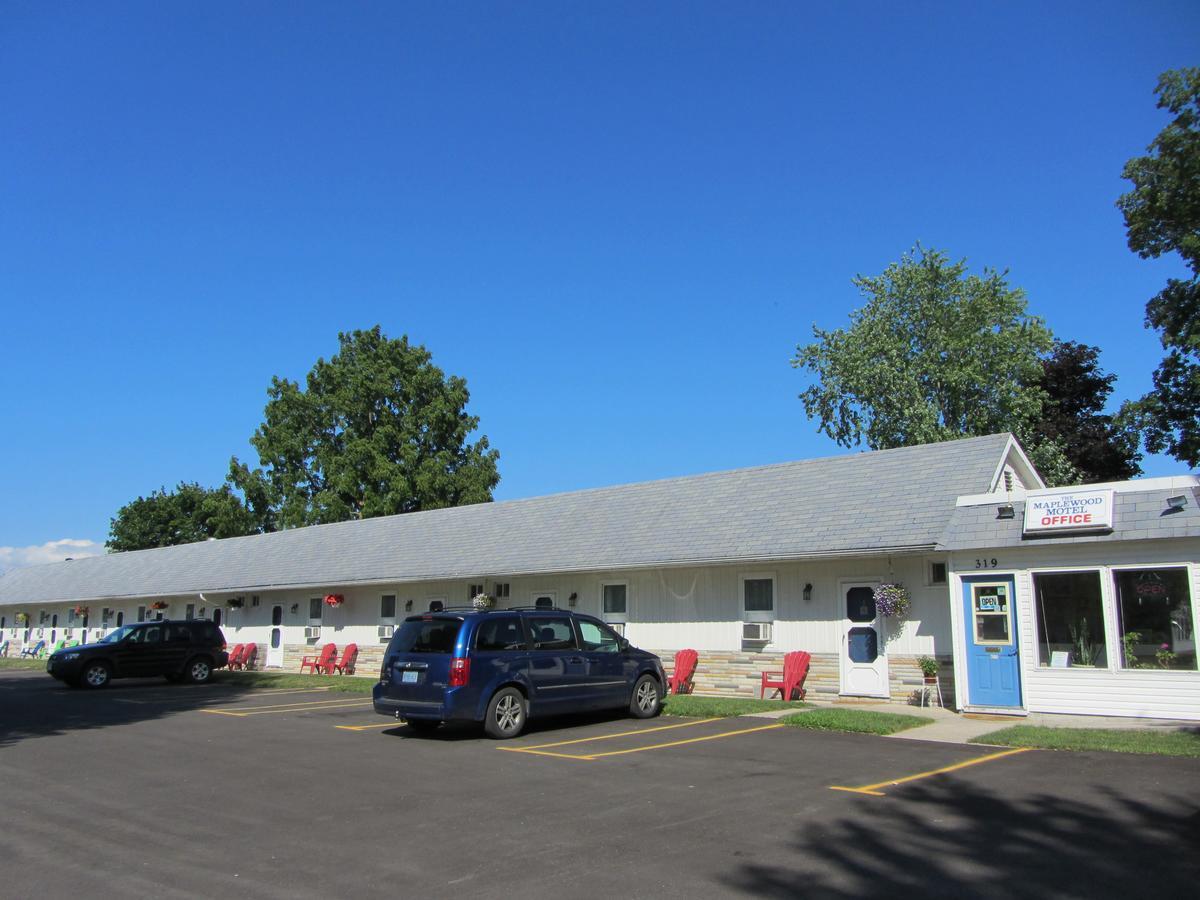 The Maplewood Motel ポート・エルジン エクステリア 写真